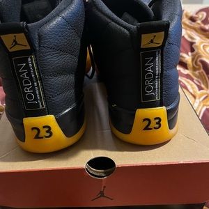 Air Jordan retro size 10.5 Preowned yellow and black